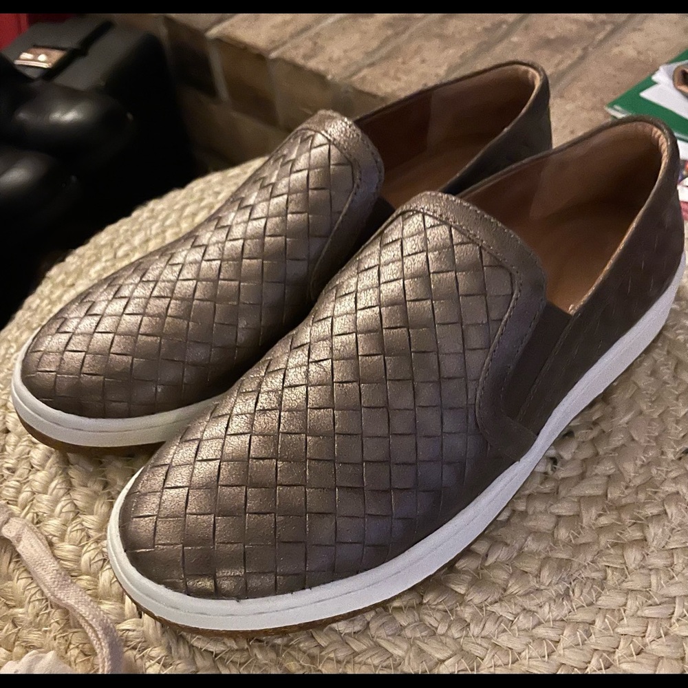 Kenzie Woven Embossed Leather Slip-Ons Bronze Size 9 (40)